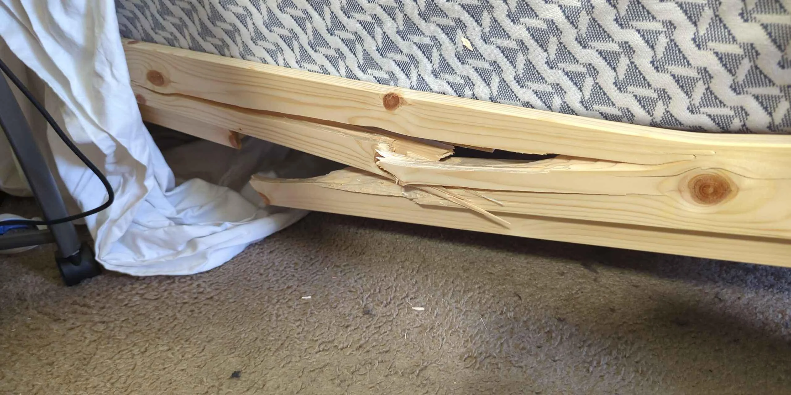 Broken bed rail split at weak point