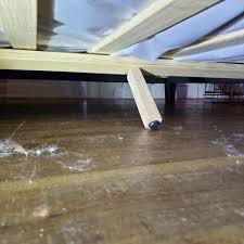 Center support not touching floor
