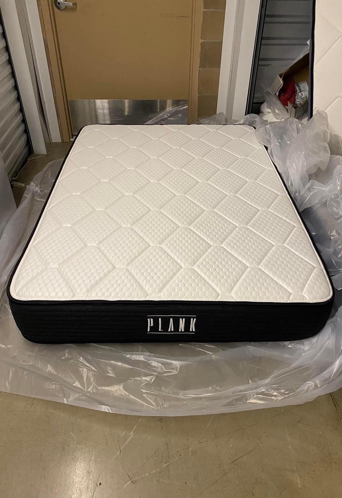 4-year-old Plank mattress at customer pickup